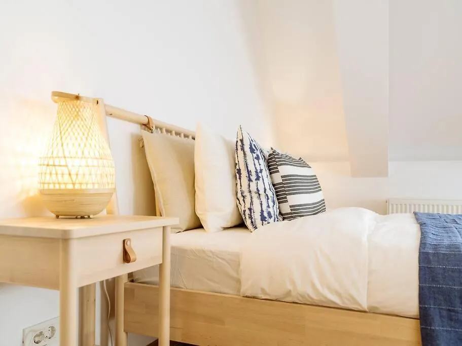 Vivando - Cosy Double Studio B + Parking Apartment Bucharest