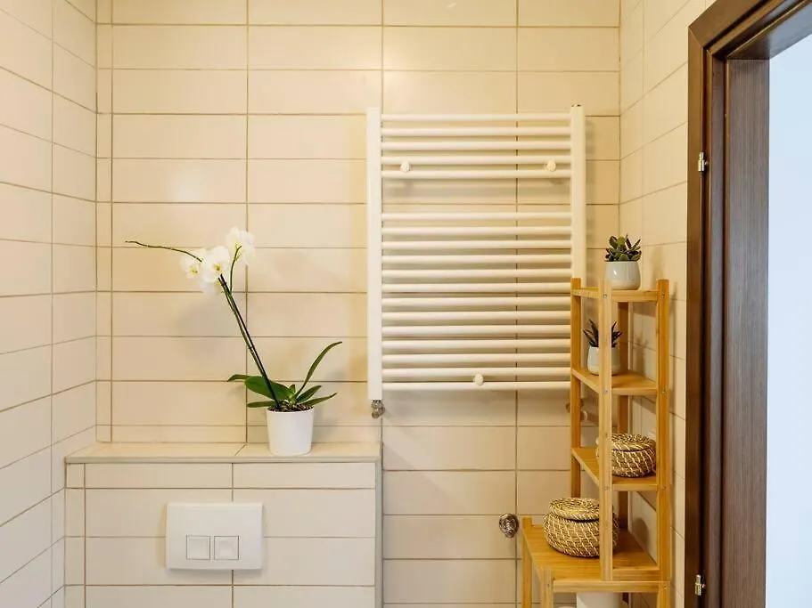 Vivando - Cosy Double Studio B + Parking Apartment Bucharest 0*,